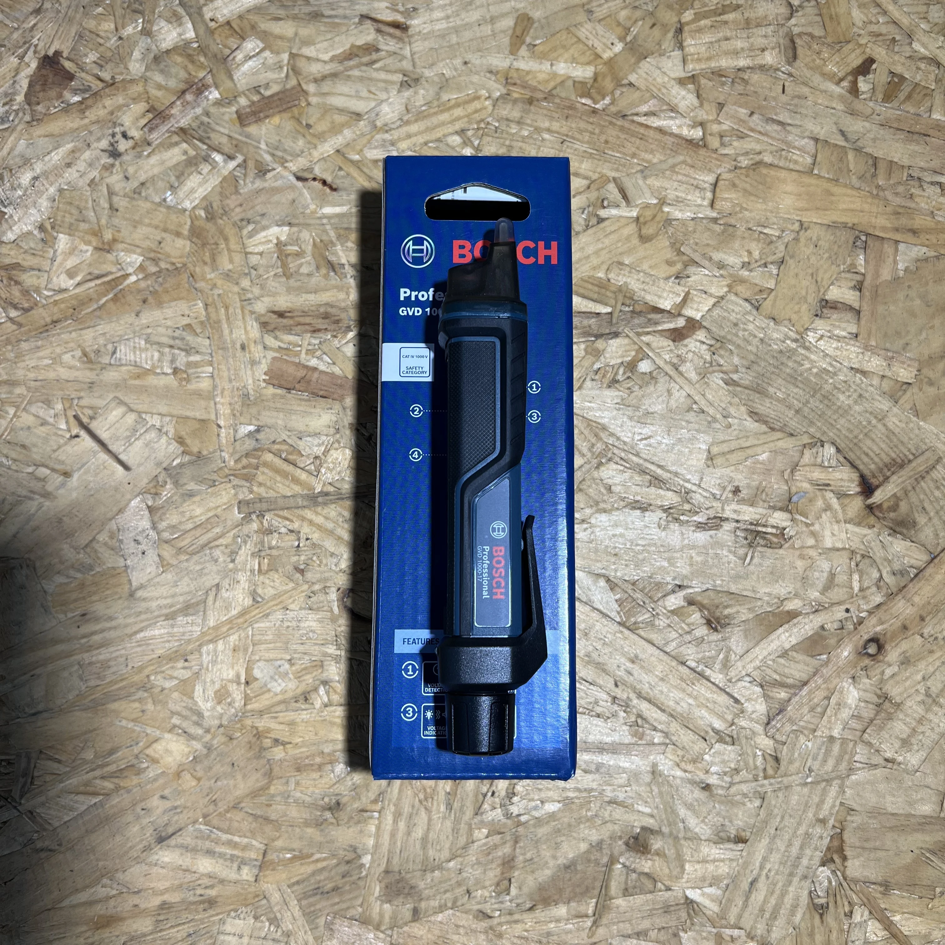 Фото Детектор напряжения Bosch GVD 1000-17 (бесконтактный) 24В-1000В, индикатор напряжения, тестер-ручка, самопроверка напряжения, интеллектуальный детектор обрывов цепи №4