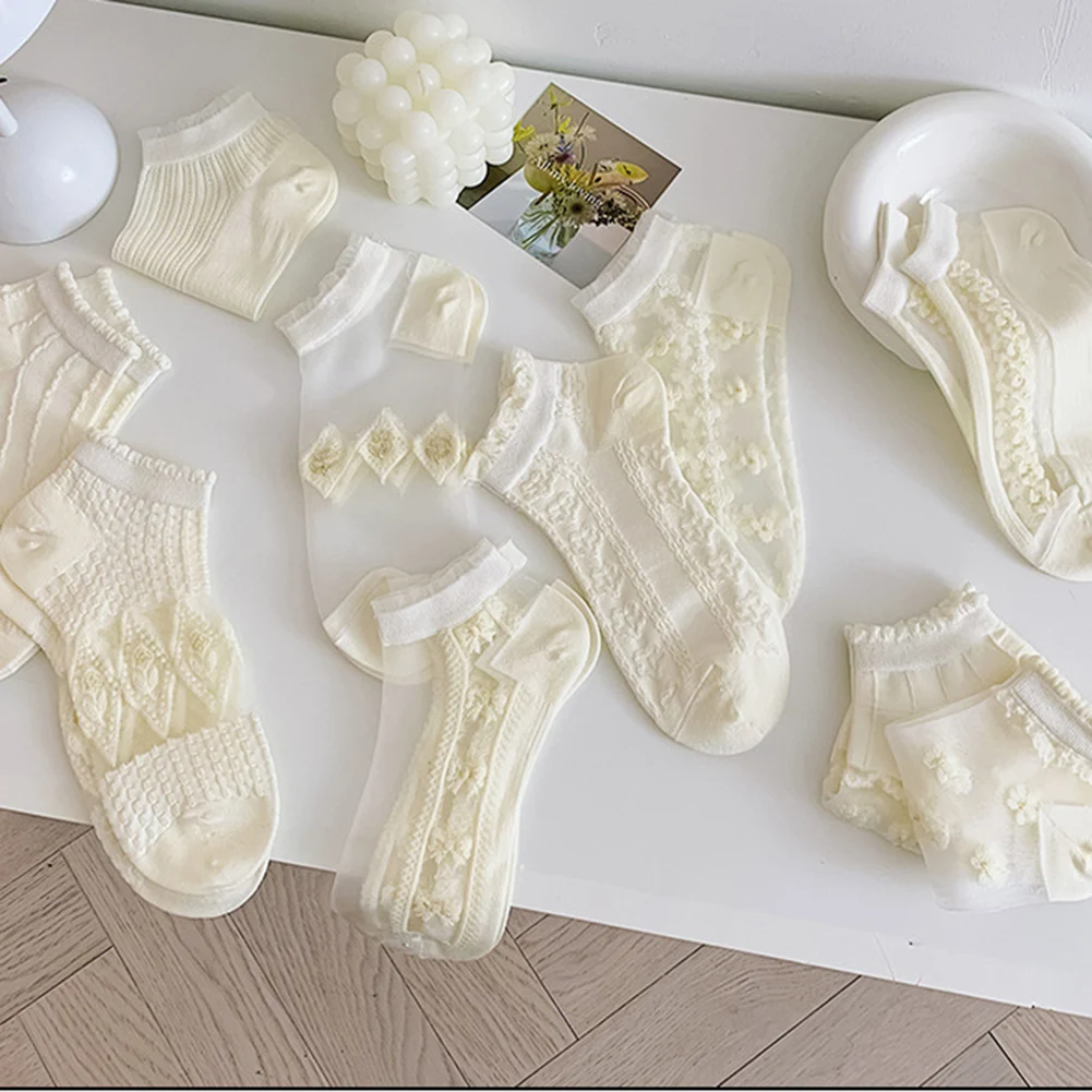 

Woman Socks Ultra-thin Transparent Lace Socks Women Fashion Summer Japanese Style Harajuku Retro Long Socks