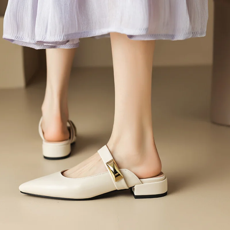 Женские шлепанцы с острым носком на низком каблуке высотой 3 5 см