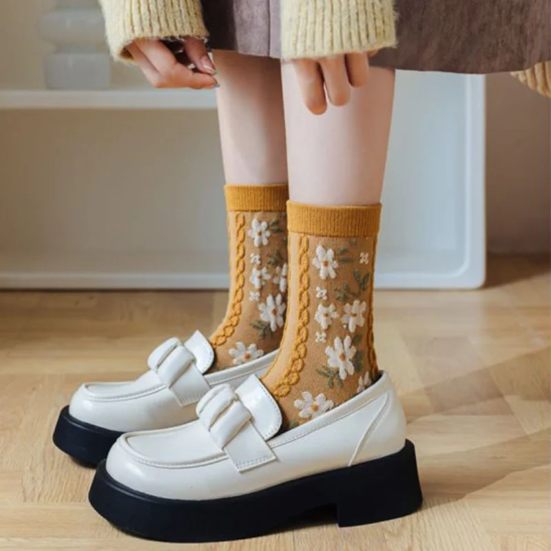 5 Pair Windproof Keep Warm Socks Woman Fashion Print Thick Wool Socks Long Winter Female Cute Leg Warmers Kawaii Slippers Socks