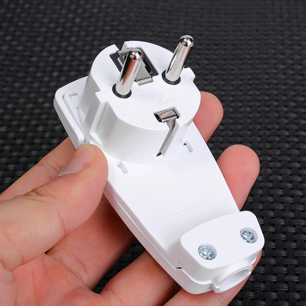 Адаптер вилки европейского стандарта 250 В/16 А