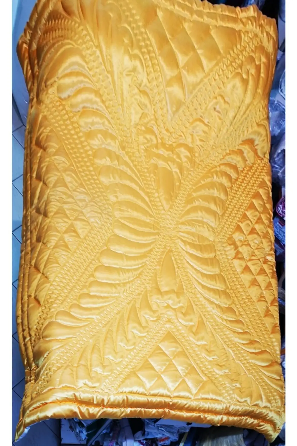 

Silk Satin Handmade Double Çeyizlik Quilt