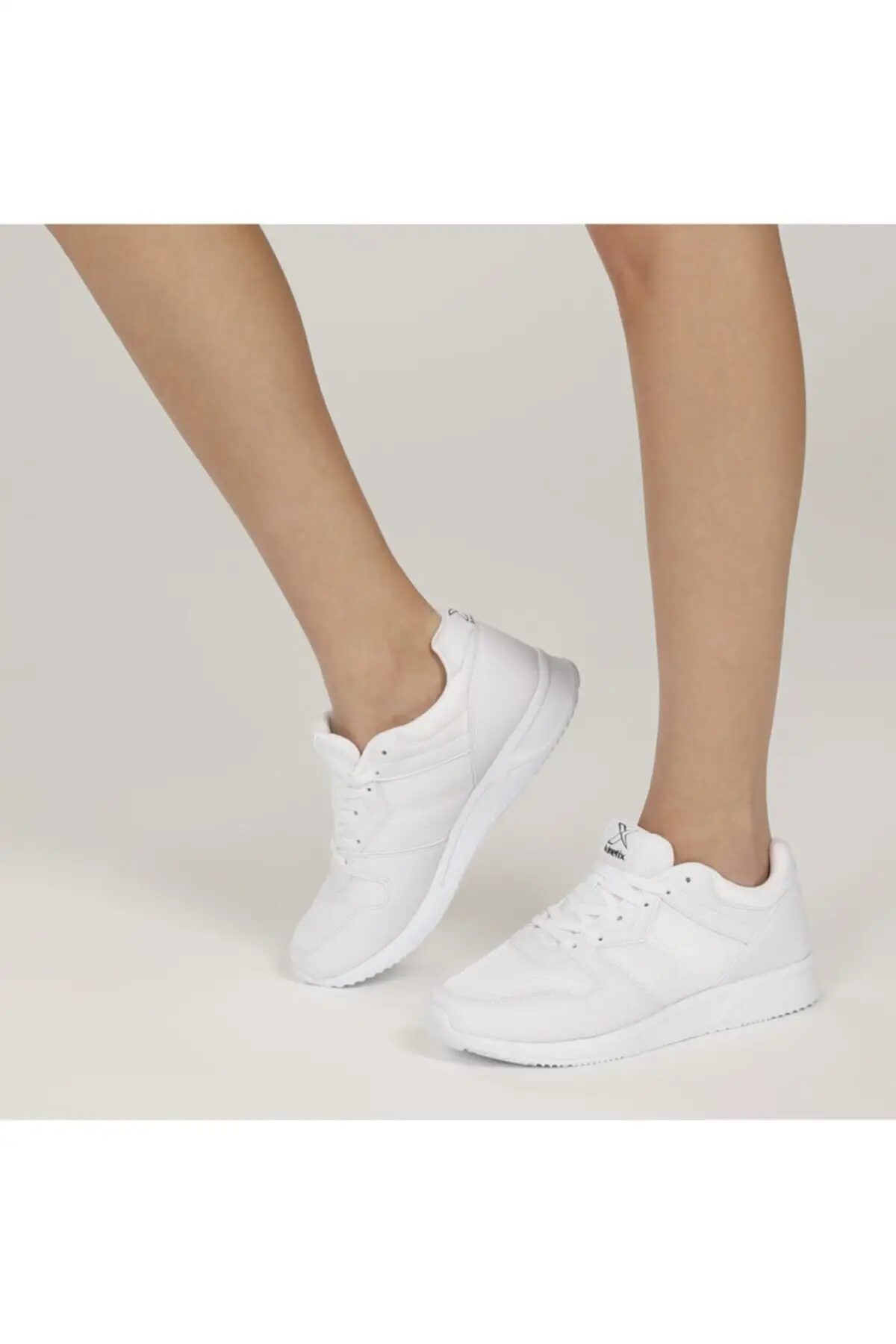

Women Vulcanized Shoes Sagel w fx white female sneaker Breathable Running Shoes Casual Ladies Sneakers Light Sport Shoes