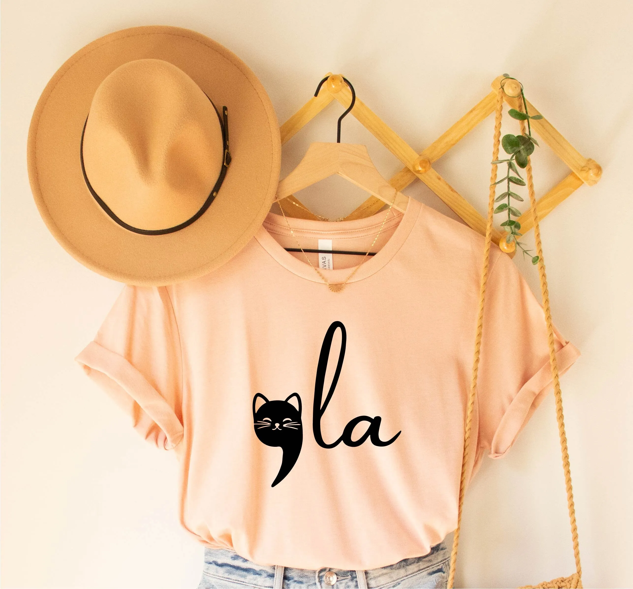 Футболка Comma La Cat Камала Харрис Holiday For The People Vice President Democrat Christmas