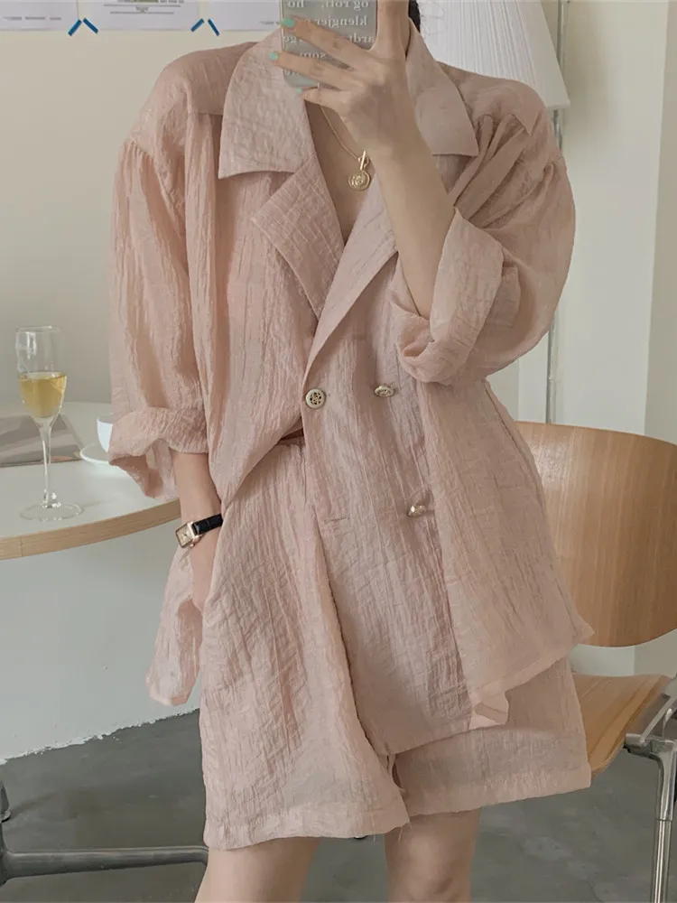 

Женский комплект из 2 предметов, Повседневная Свободная рубашка с длинным рукавом и шорты в Корейском стиле, комплект из двух предметов для ...