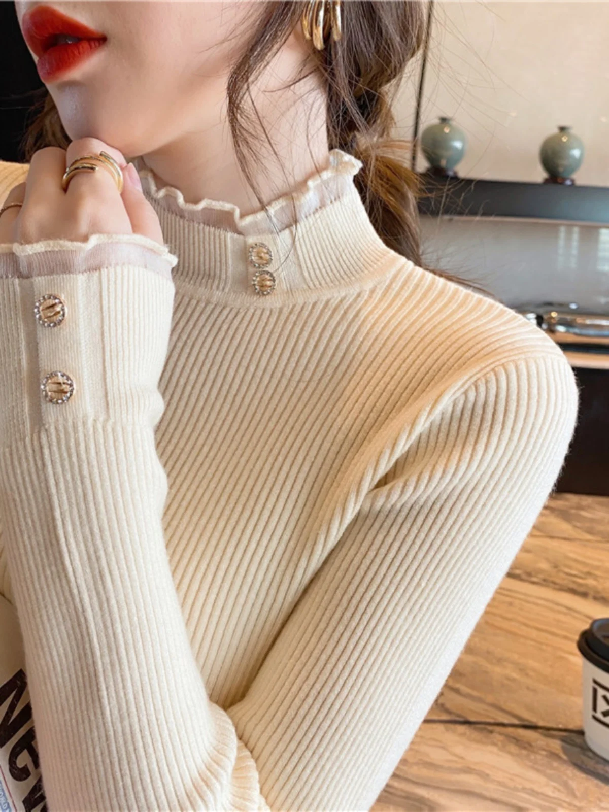 Белая нижняя рубашка с высоким воротником женская осенне-зимняя в стиле вестерн