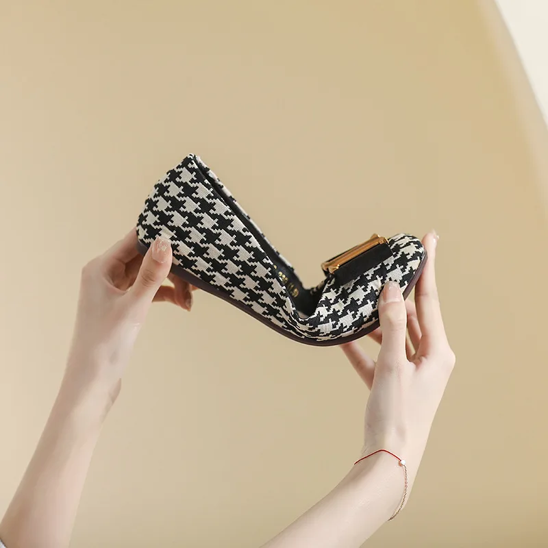 Spring Autumn New Casual Square Toe Women's Shoes Retro Simple Plaid Beanie Shoes Korean Version Metal Buckle Flat Shoes Women