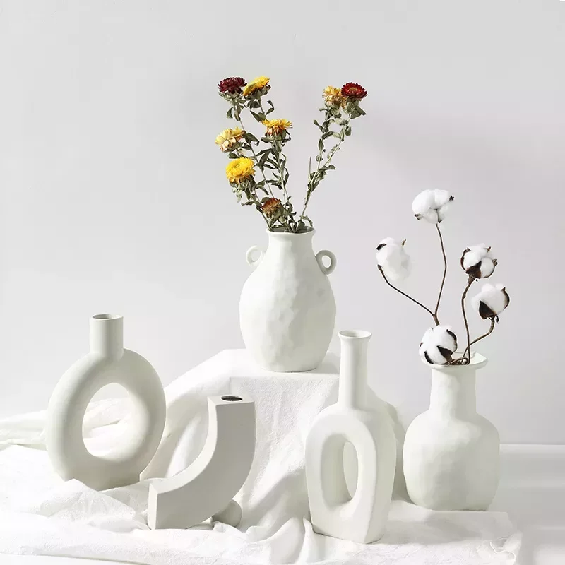 

Nordic Ceramic Flower Vases Home Decoration Ornaments White Plant Pot Art Decor Crafts Wedding Vase for Centerpieces Home