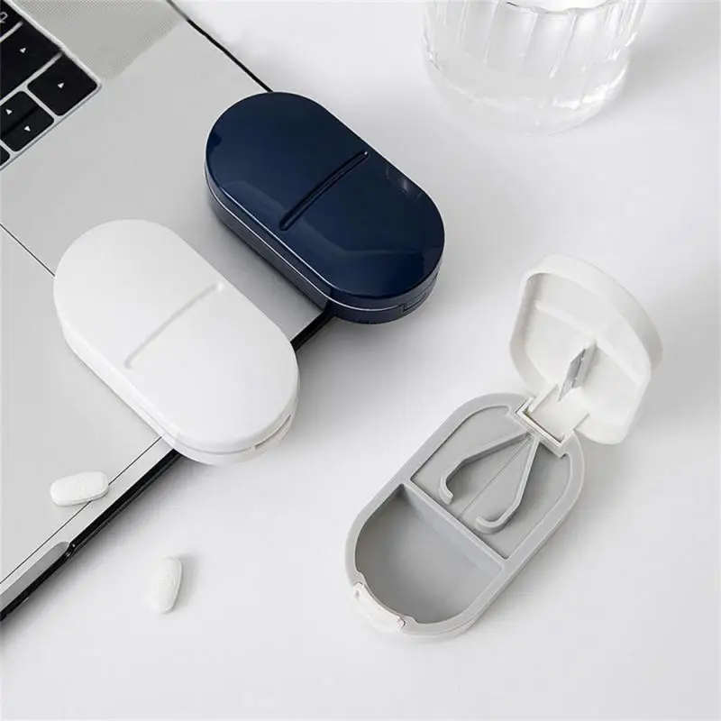 

Japanese Mini Split Medicine Box Plastic Medicine Kit Cutting Artifact Medicine Cutter Health Care Compartment Storage Portable