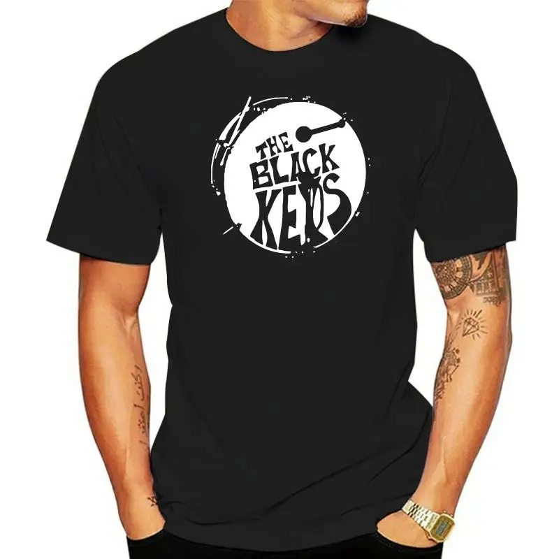 

Новинка, мужская черно-белая футболка с логотипом барабана с черными ключами, черно-белая футболка, лозунги, футболка на заказ