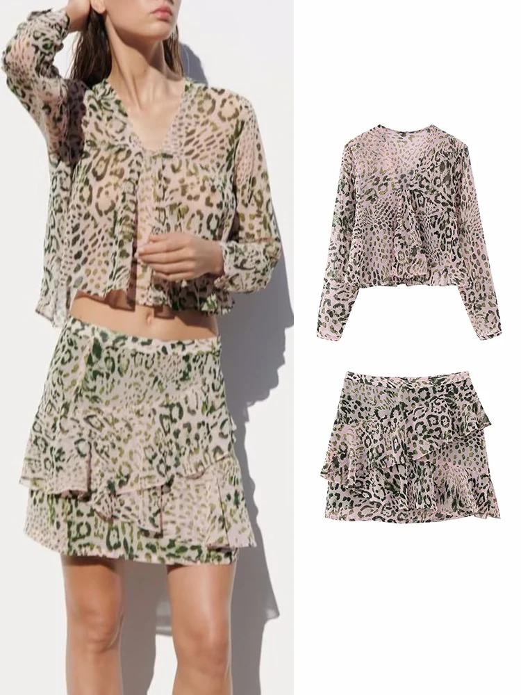 

Женский летний комплект из двух предметов: топ и юбка с принтом животных и мини-юбка