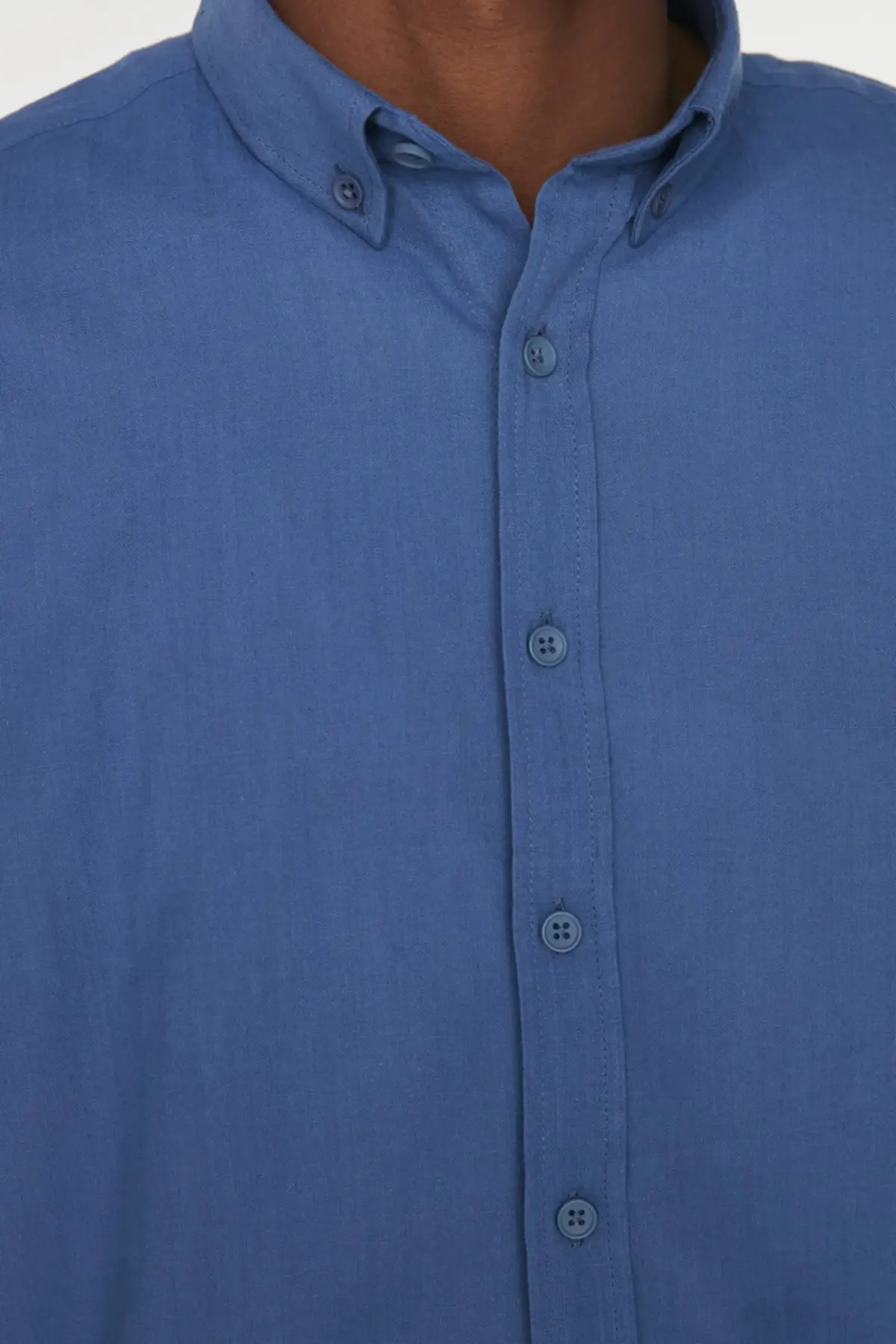 

Men's Regular Fit Buttoned Collar Shirt TMNSS22GO0265