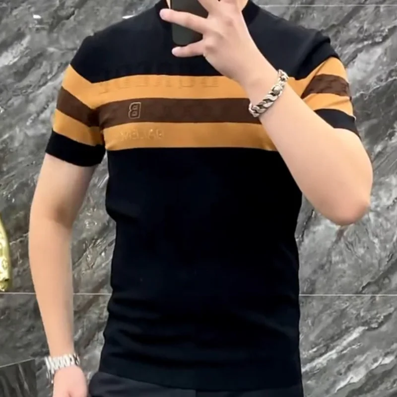 

Футболка мужская летняя с коротким рукавом и круглым вырезом