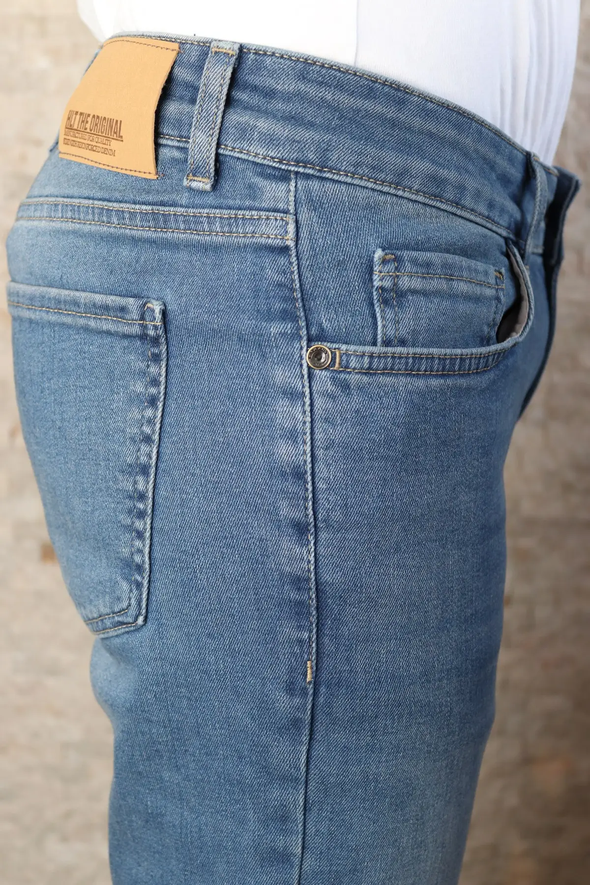 

Steve Male Blue Jean Men's Jeans 2021