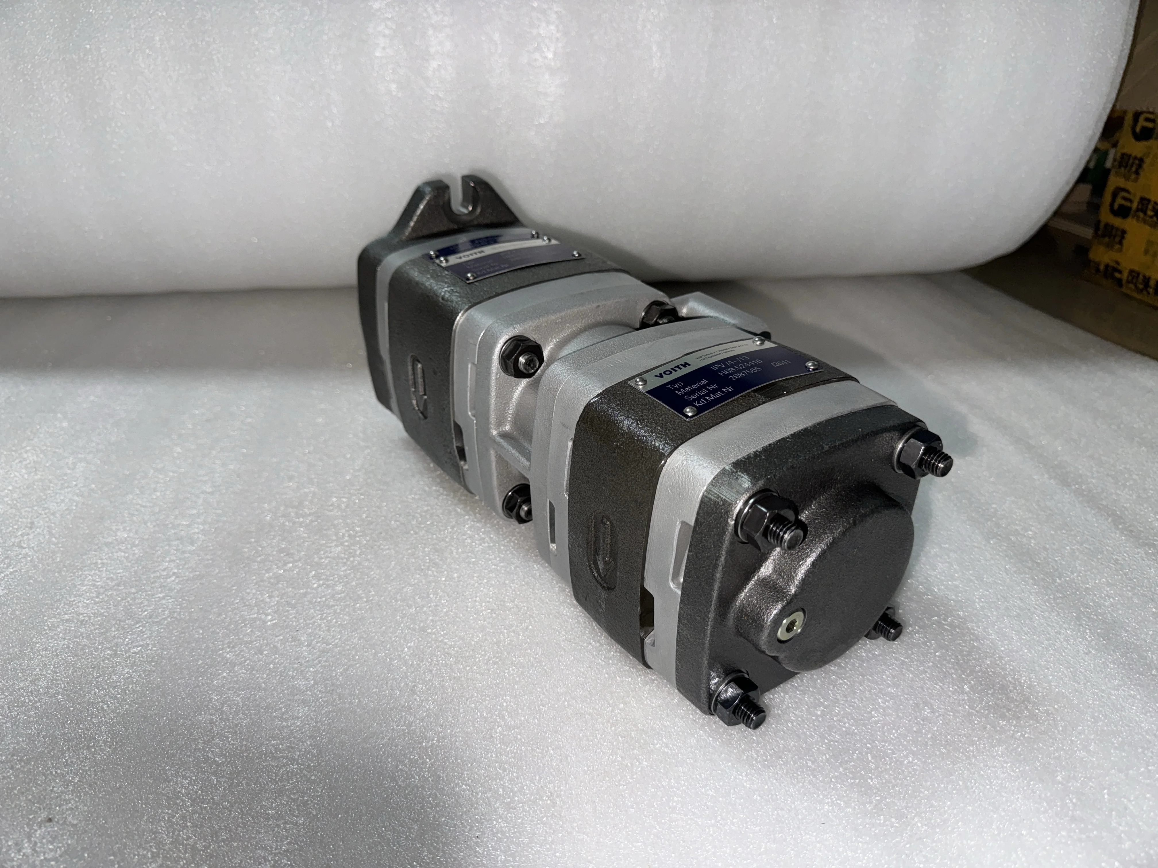 Оригинальные новые внутренние шестеренные насосы высокого давления IPV 4-32 171 +