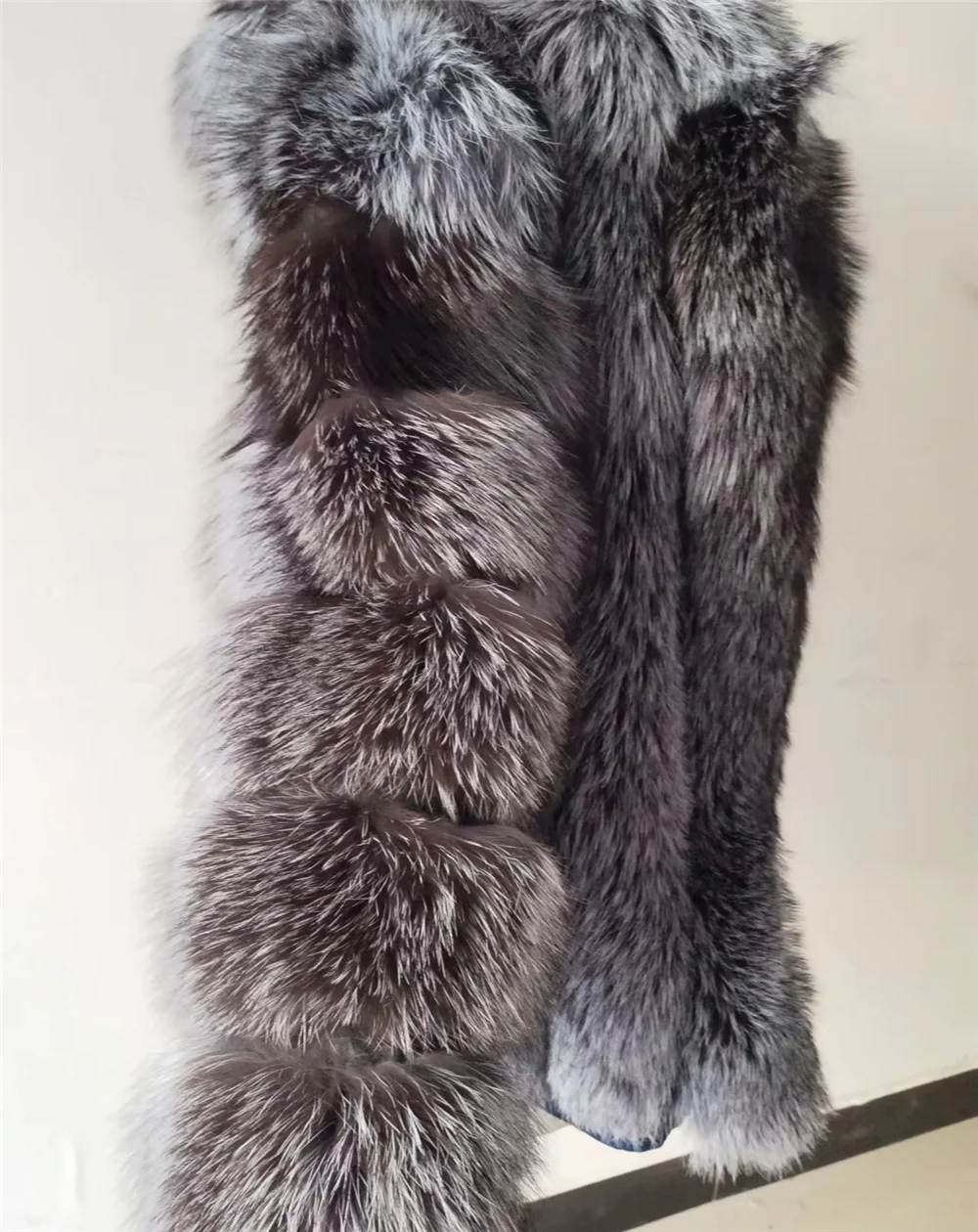 2022 Winter Women Warm Real Silver Fox Fur Coat Winter Genuine Fur Jacket Fashion Luxury Natural Fur Streetwear Hood Plush enlarge