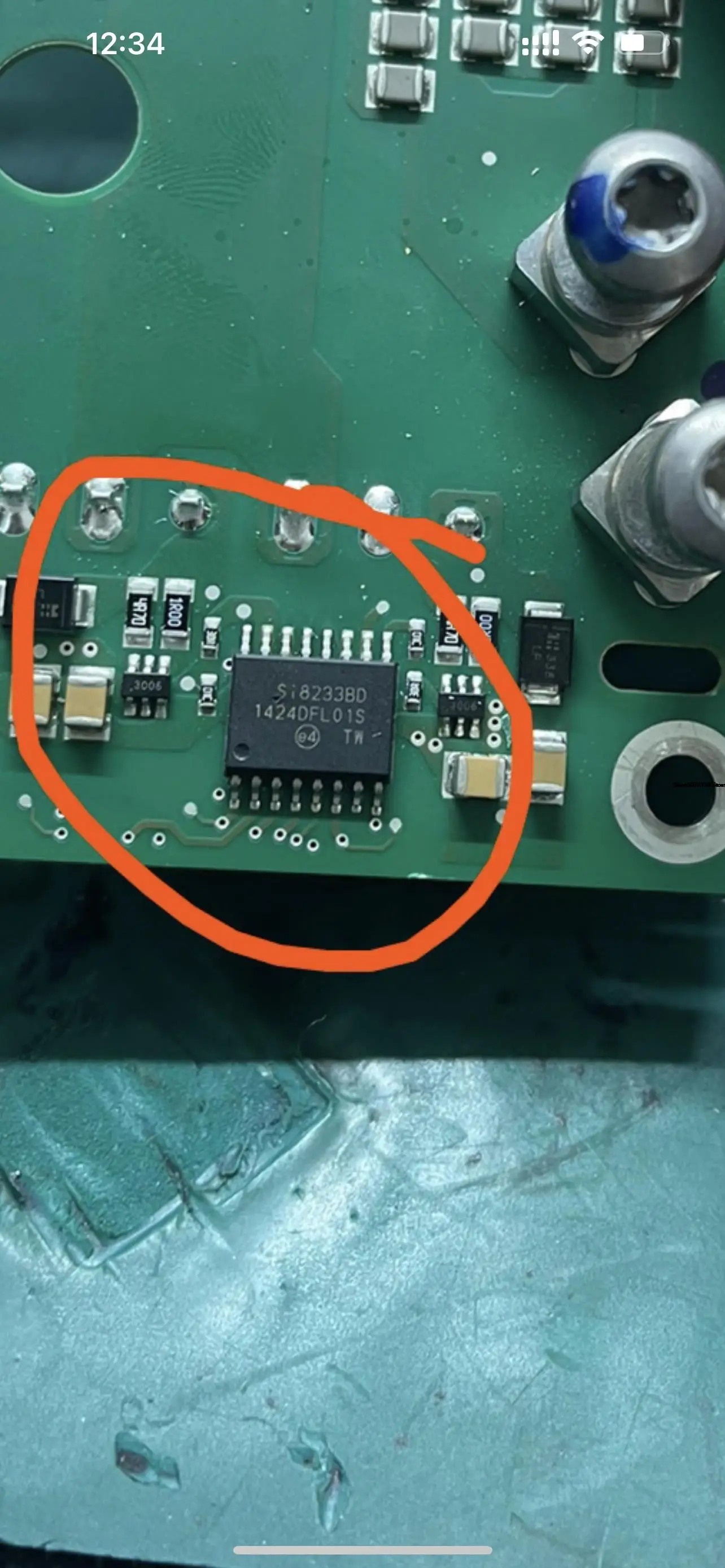 

SI8233BD-D-ISR SI8233BD SOP-16 автомобильный чип электронный компонент