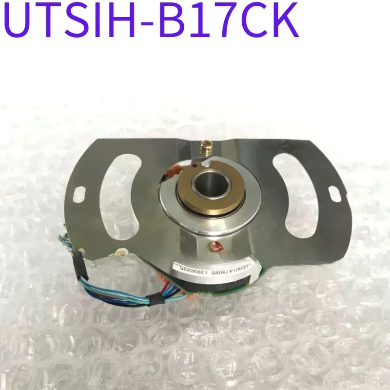 Б/у энкодер серводвигателя UTSIH-B17CK