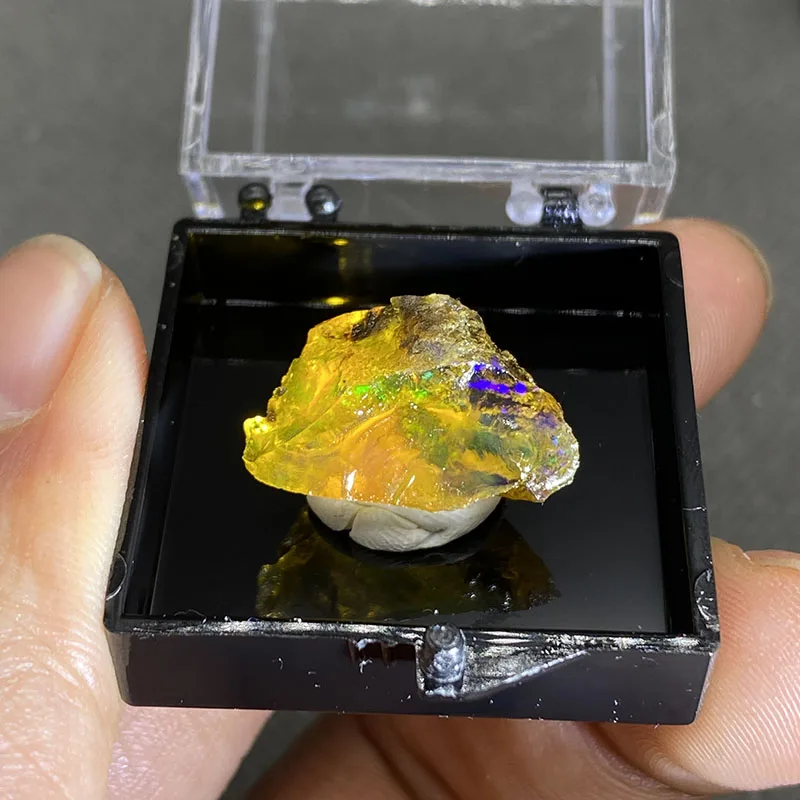 Опаловые камни