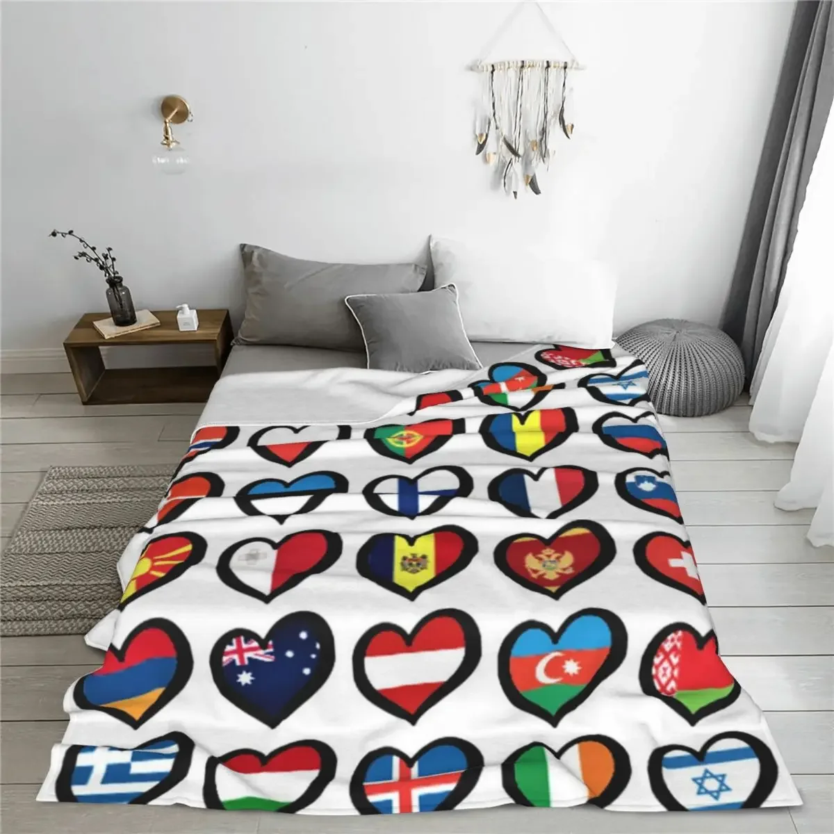 Одеяло Фланелевое в форме сердца с флагами