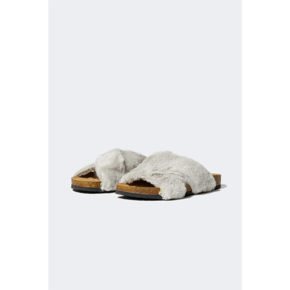 

Dorlie Women Plush Home Slipper V1695AZ21AU