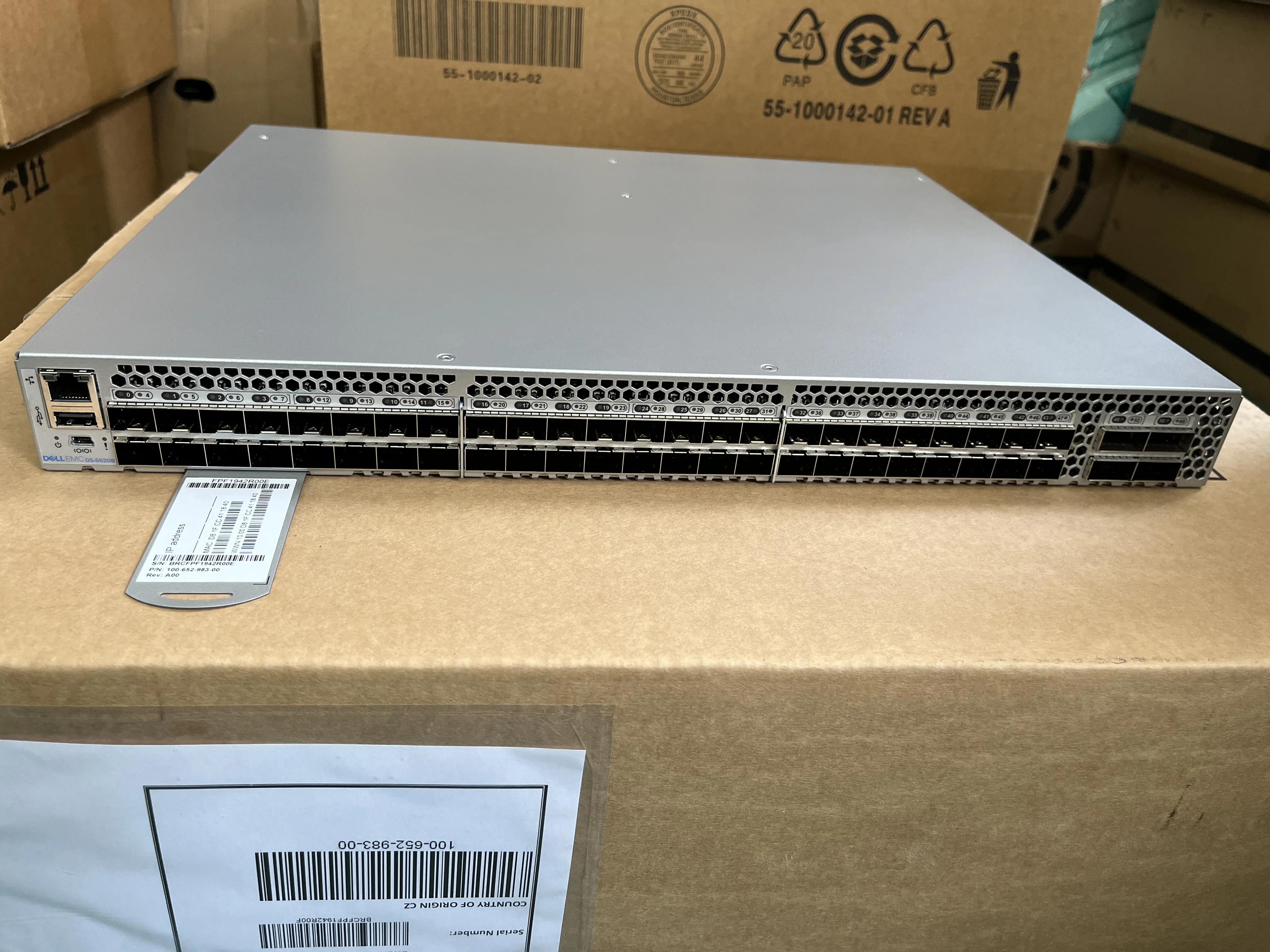 BR-G610-24-16G-1 парчовый G610 переключатель 16 Гбитс 24 волоконно-канальных порта 24 X общее расширение Слоты Man волоконно-Ethernet коммутатор (art.: 3920bf51bb00c) - 3920bf51bb00c