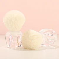 the new transparent loose powder brush looks beautiful and convenient to carry a beauty tool