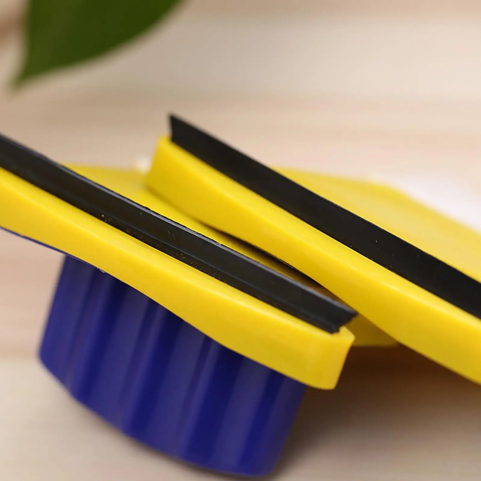 

Магнитная Двухсторонняя щетка для стеклоочистителя, искусственная щетка для дома (1 упаковка), щетки для очистки стекла U4m0