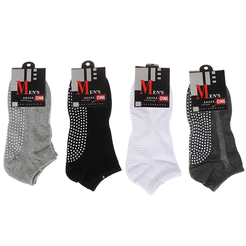 Купи 1 Pair Men's Cotton Non-slip Yoga Socks With Grips Breathable Anti Skid Floor Socks For Pilates Gym Fitness Size 39-44 за 156 рублей в магазине AliExpress