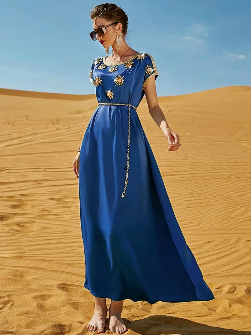 

Dubai Abaya Muslim Party Long Dress Women Handsewn Diamonds Metallic Belt Moroccan Kaftan Vintage Dresses Saudi Jalabiya