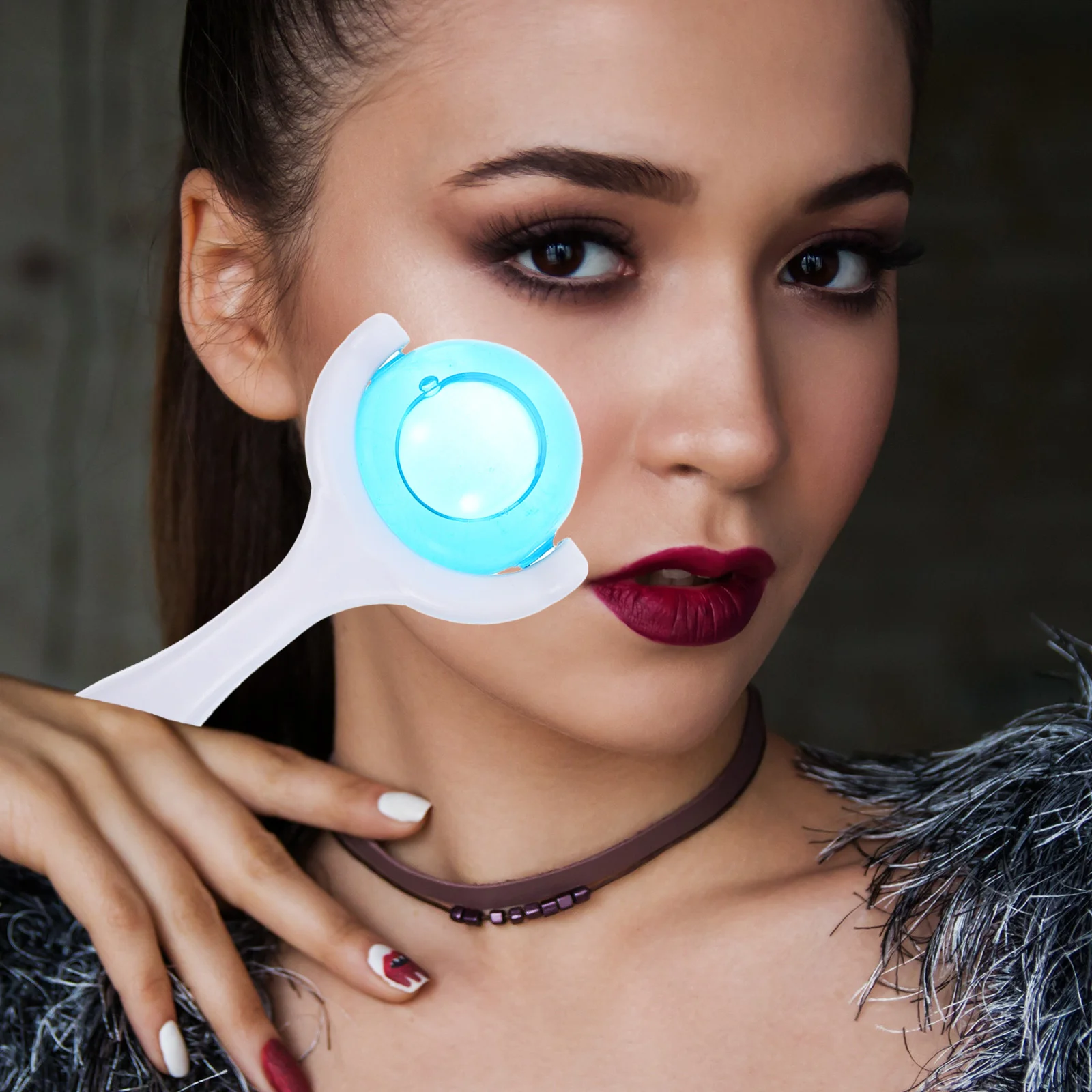 

Ролик для ухода за лицом и глазами для женщин, ролик для ухода за лицом, портативный массажер для снятия усталости глаз