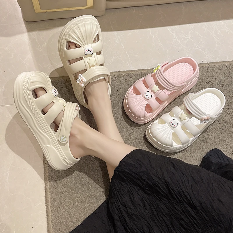 Women Slippers Cartoon Hole Shoes Girl Non-slip Garden Beach Shoes Lady Outdoor Bathroom Sandals Female Flip Flops Woman Slides