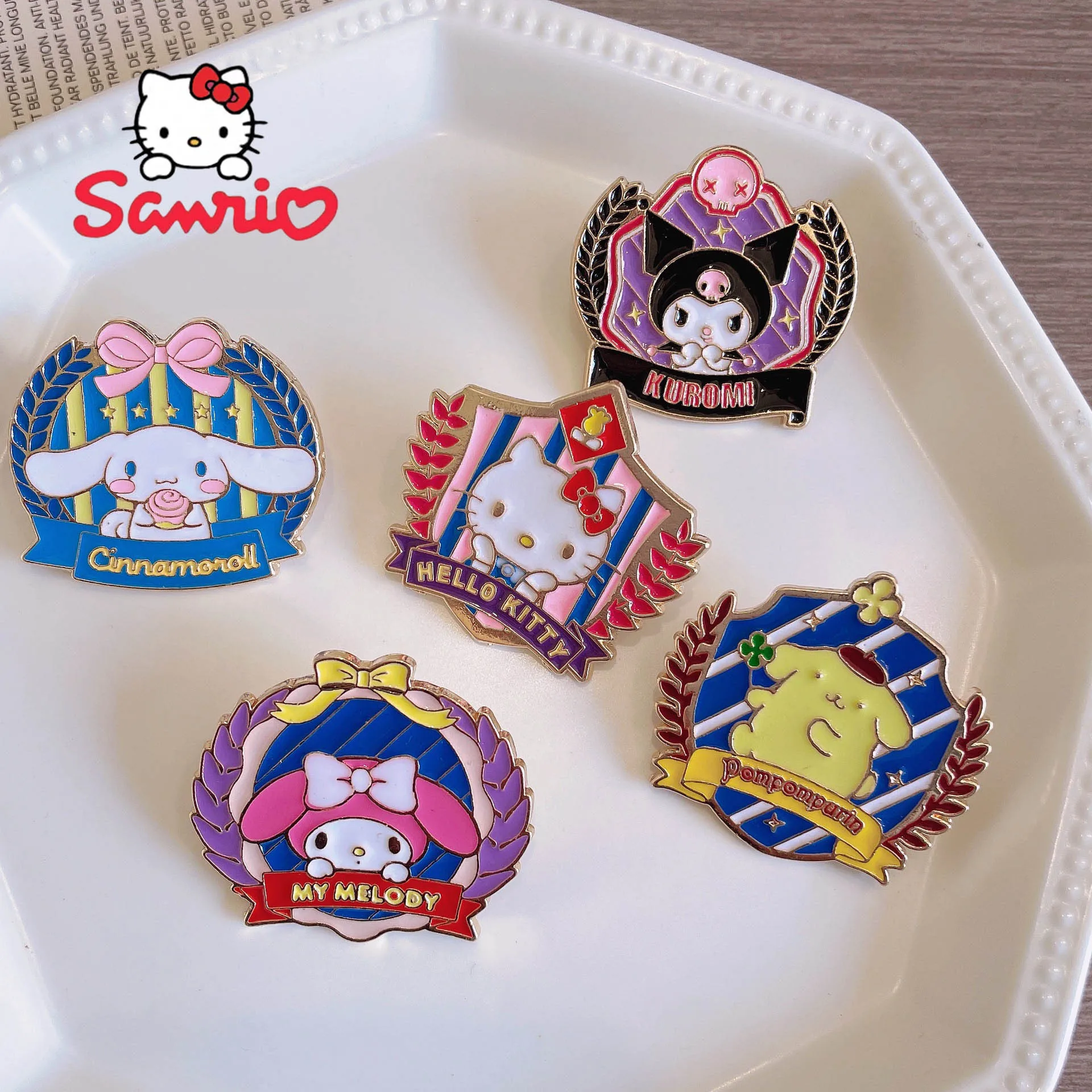 

Sanrio Hello Kitty Kuromi My Melody Preppy Badge Metal Alloy Brooch Student Accessories Sweet Decorate Multipurpose Friend Gift