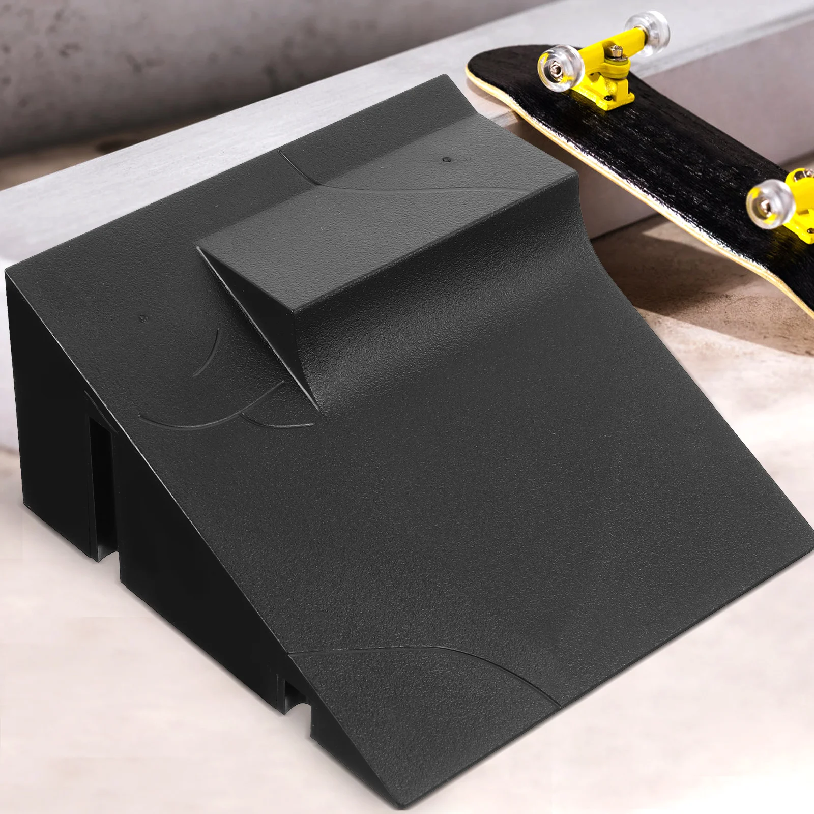 

Funny Finger Skateboard Desktop Skate Park Kit Ramp Part Skating Field Prop for Finger