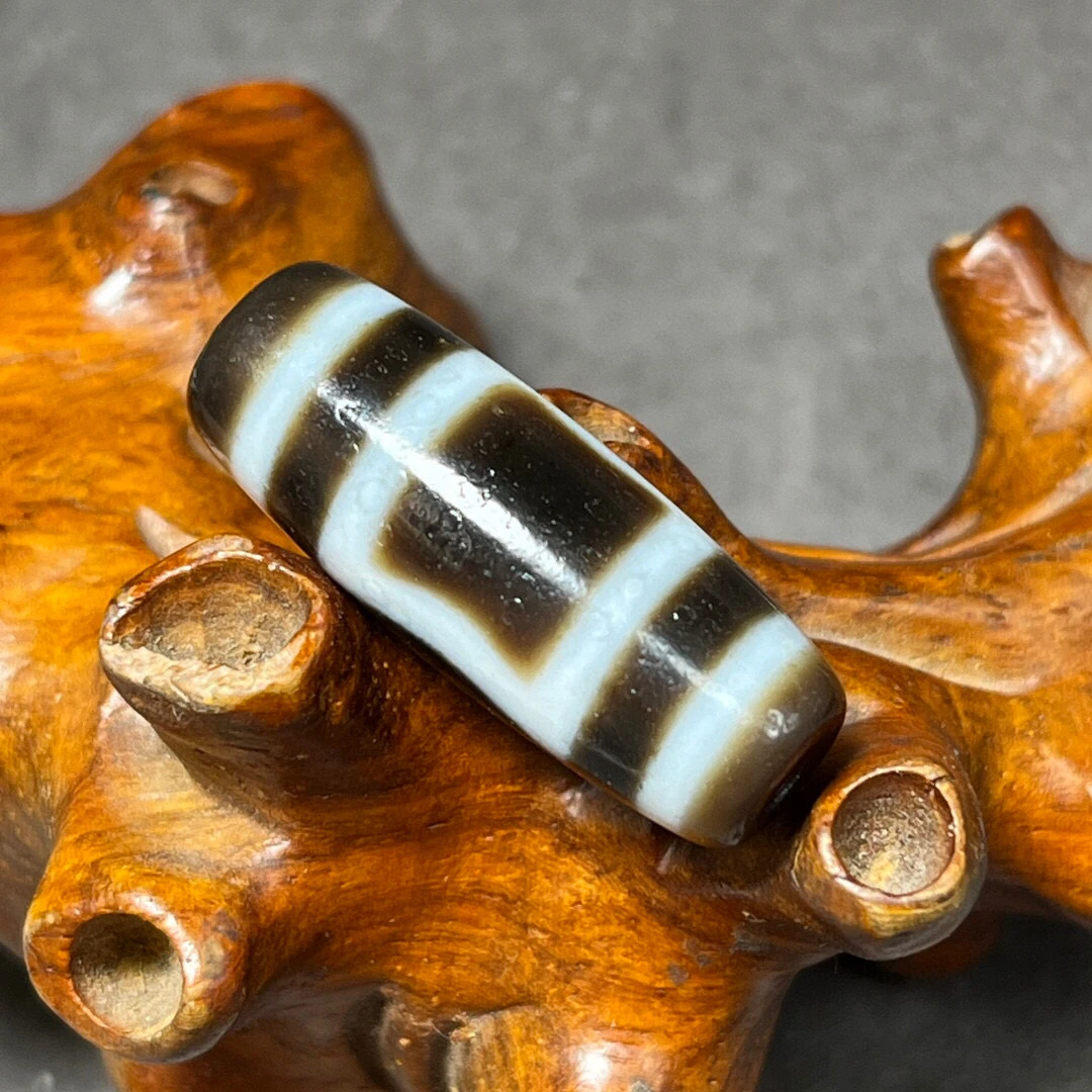 Одна фотография и одна вещь тибетская масляная целлюлоза небесные земные бусины