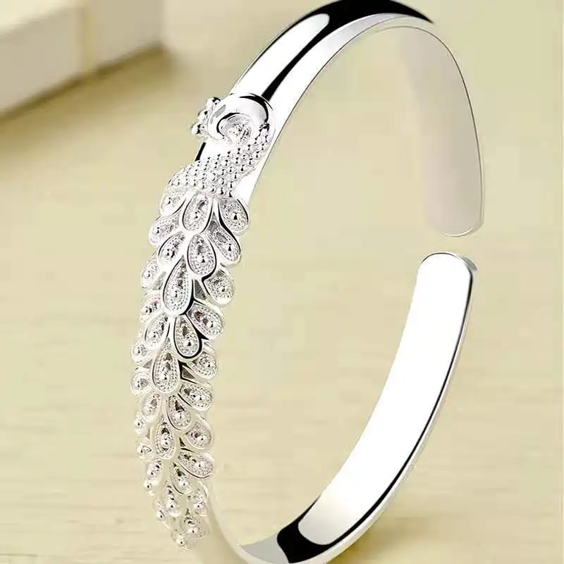 

New 2023 Vintage Silver Colour Flower Bracelet Women's Ethnic Style Opening Bracelet Banquet Jewelry Accessories Gift
