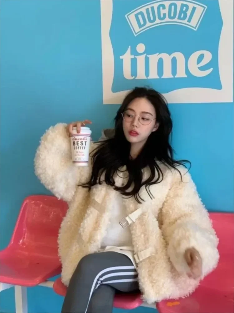 Рисунок 5 - Зимняя модная куртка из овечьей шерсти