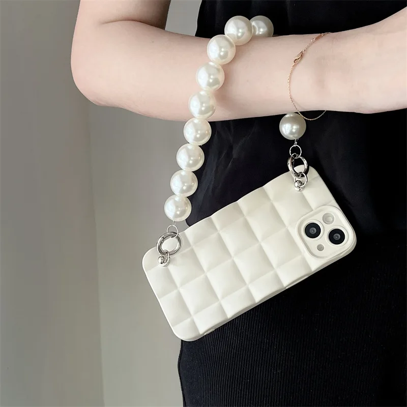 

Luxury Fashion Pearl Chain Strap Phone Case For IPhone 13 12 11 Pro Max XR X XS White Silicone Soft Anti-drop Back Cover Cape