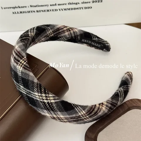 Ретро клетчатая повязка на голову