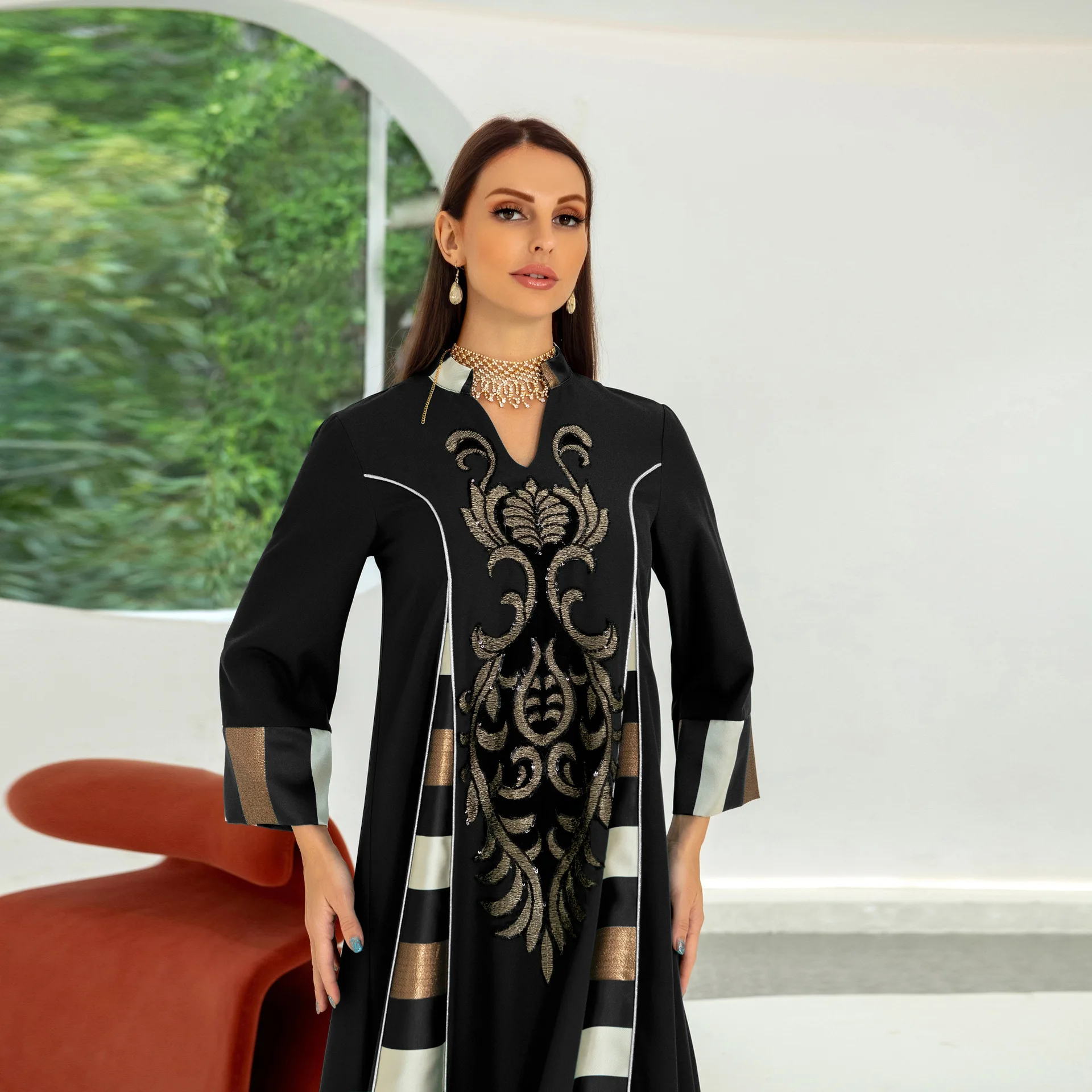 Factory Ethnic Embroidered Muslim Abaya Dress for Women Loose Plus Size Notched Stand Collar Moroccan Kaftan Duabi Robe Black