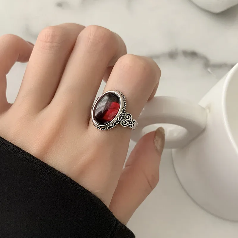

Korean Version S925 Silver Pattern Gemstone Ring Female Retro Fashion Temperament Elegant Lace Open Ring Index Finger Ring Gift