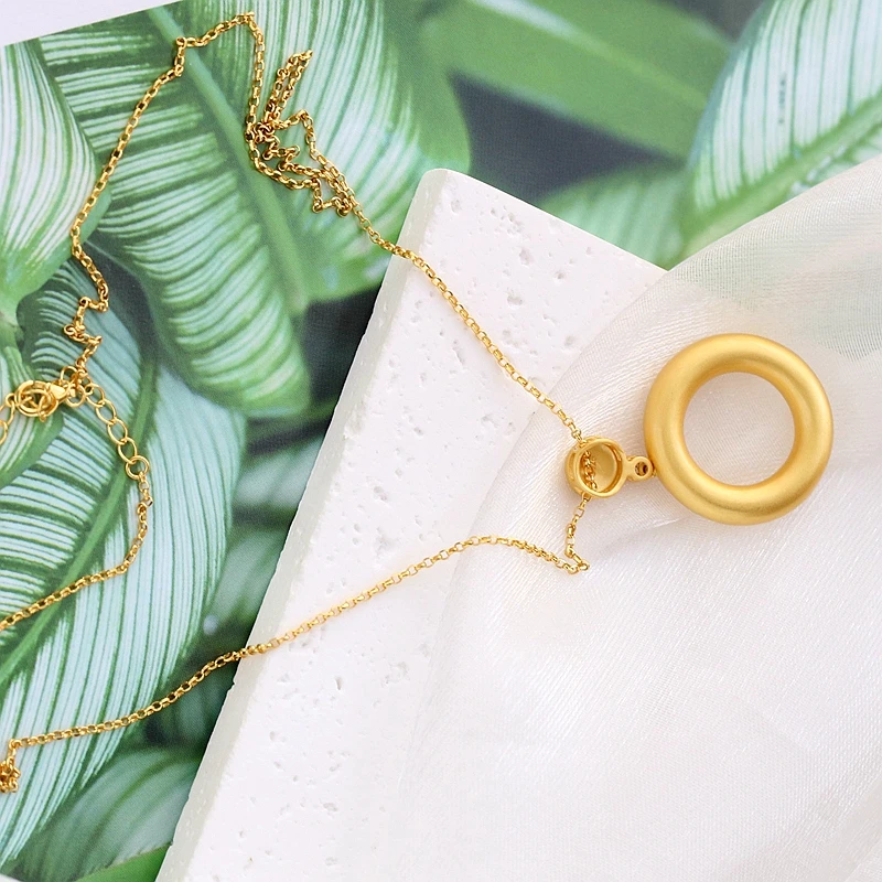 Кулон кольцевой из серебра 925 пробы с натуральным жемчугом