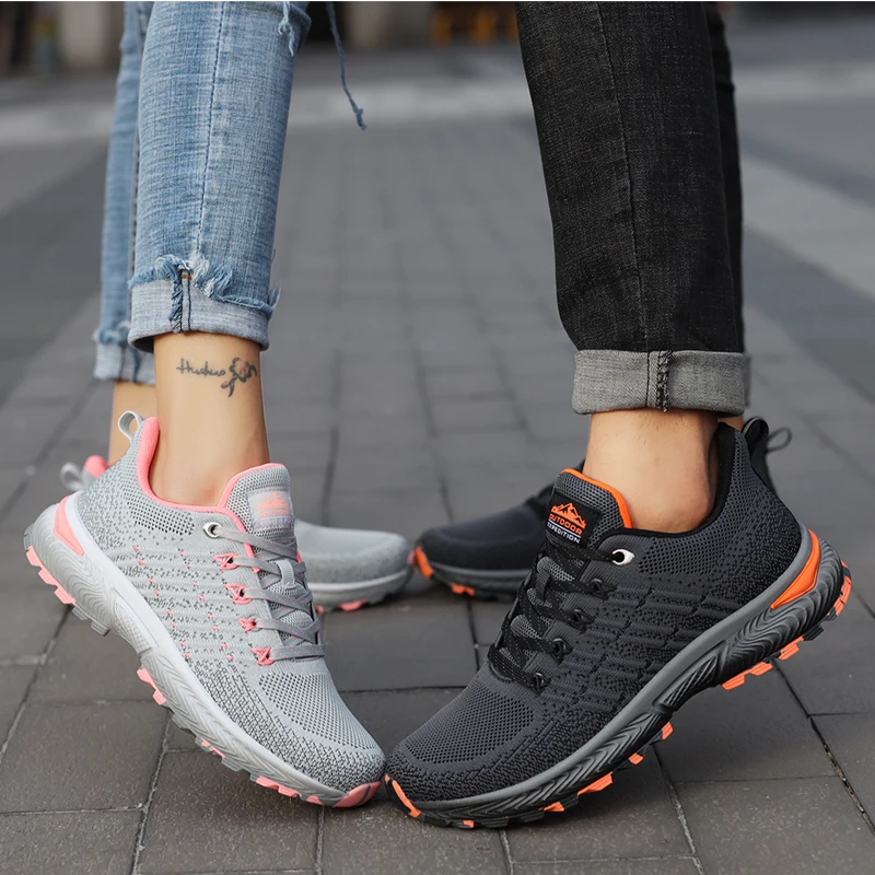 Пара дышащих дешевых кроссовок для бега мужские тканевые красные уличные