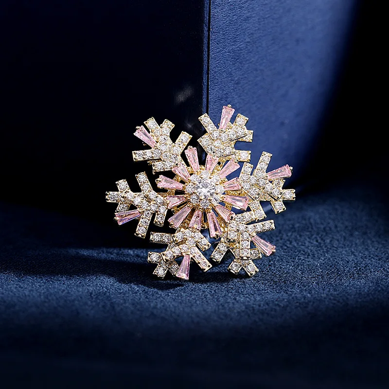 

Korean Exquisite Brooch for Women Rotatable Snowflake Pin Fashion Jewelry Scarf Shawl Buckle Cardigan Anti-exposure Buckle