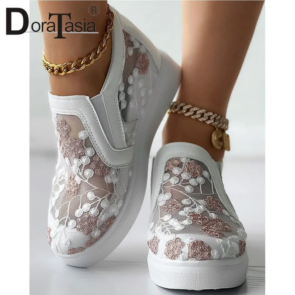 New Female Summer Fashion Breathable Mesh Embroider Flower Loafers Casual Platform women's Flats Autumn Increasing Woman Shoes