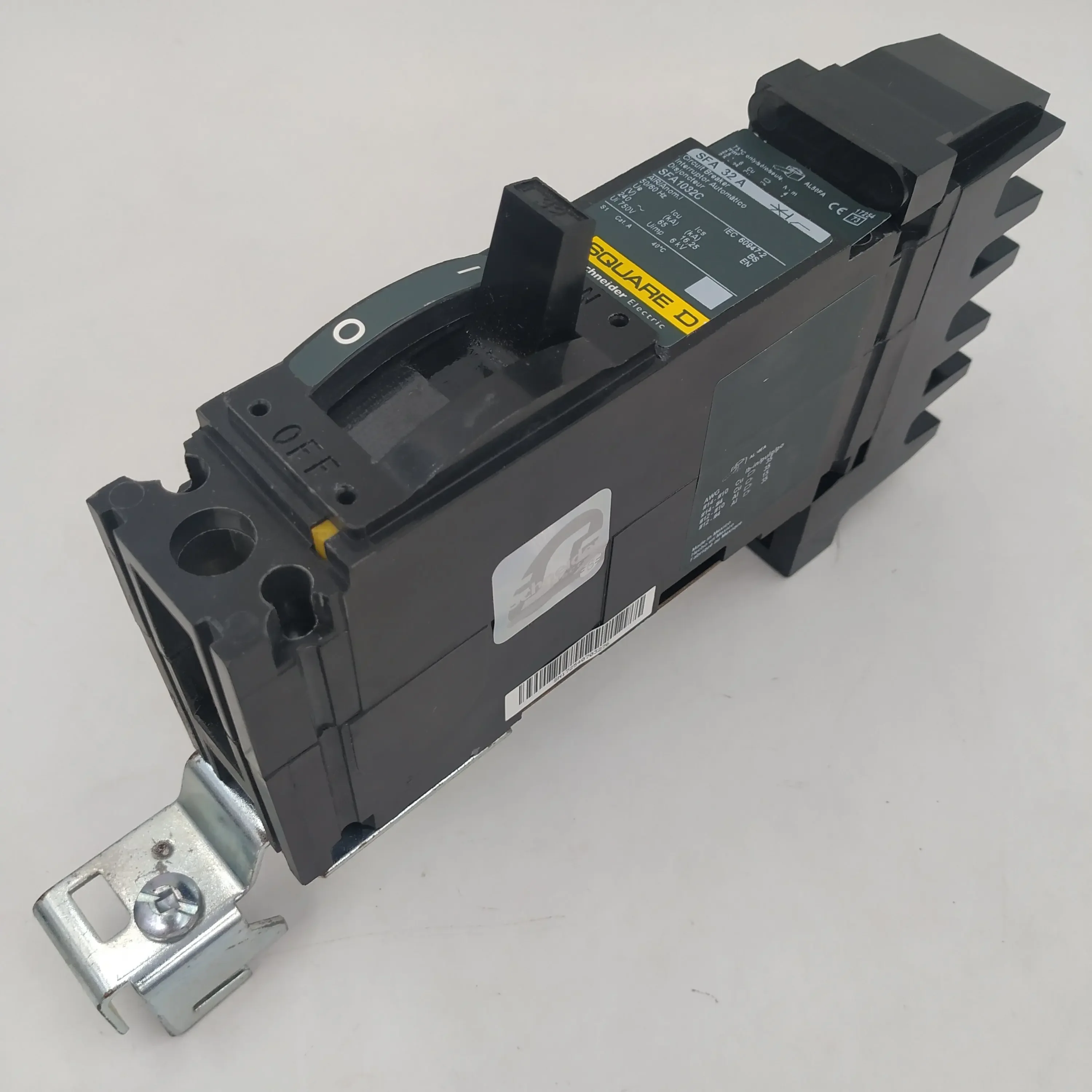 Автоматический выключатель в литом корпусе серии Square D JDA PowerPacT J 3P 14kA 150A -250A I-Line