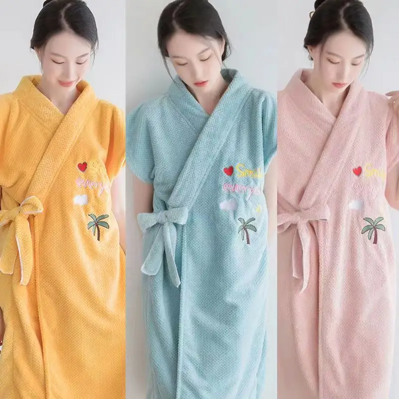 

Women's Cotton Gauze Bathrobe Water-Absorbing Quick-Drying Towel Bathrobe All Cotton Nightgown Summer Wearable Bath Towels 2022