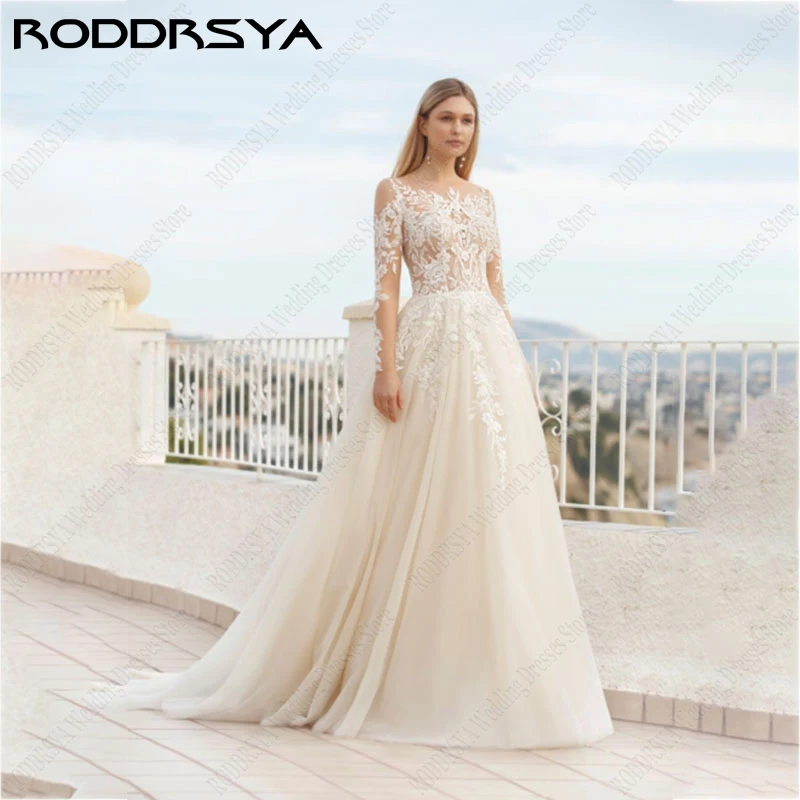 Рисунок 3 - Свадебное платье RODDRSYA с пуговицами