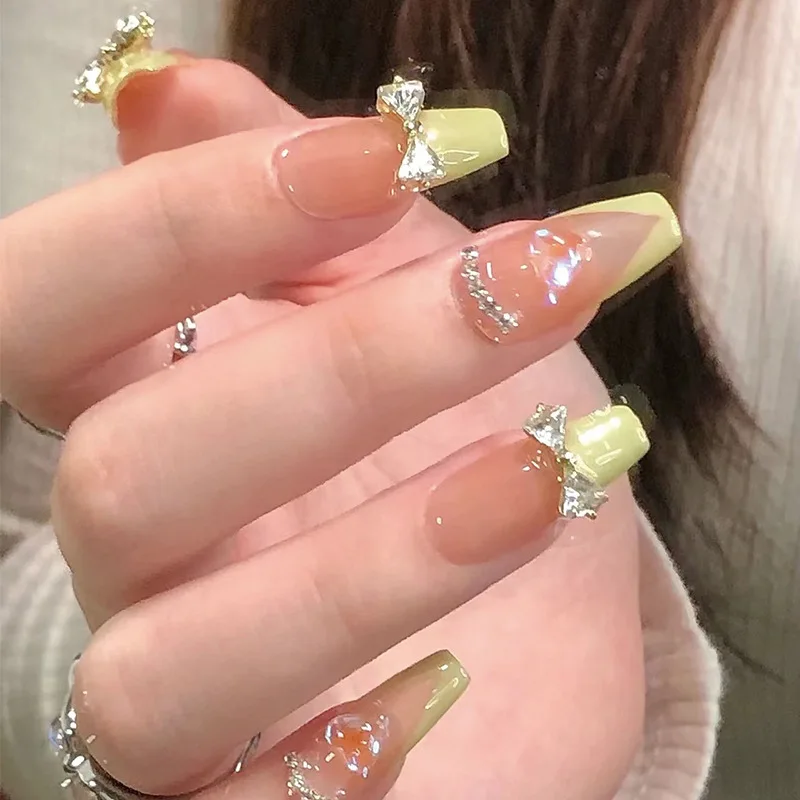 

24pcs Press on Nail Faux Ongles Fantaisie Nail Art Fake Nails with Glue French Butterfly Plate Nail Tips Fake Nails with Glue