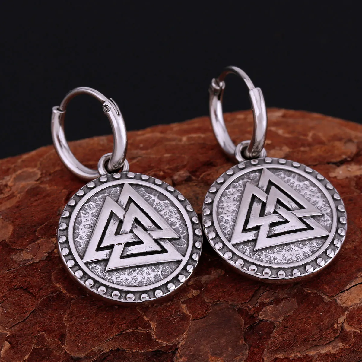 

Original Design Retro Viking Fashion Rune Earrings Men's Nordic Amulet Geometric Pattern Scandinavian Jewelry Stud Earrings